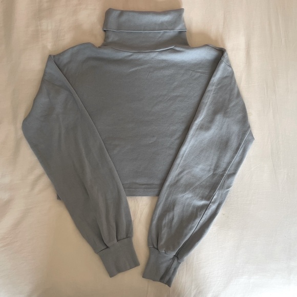 Brandy Melville Cropped Blue Turtleneck - Picture 2 of 3